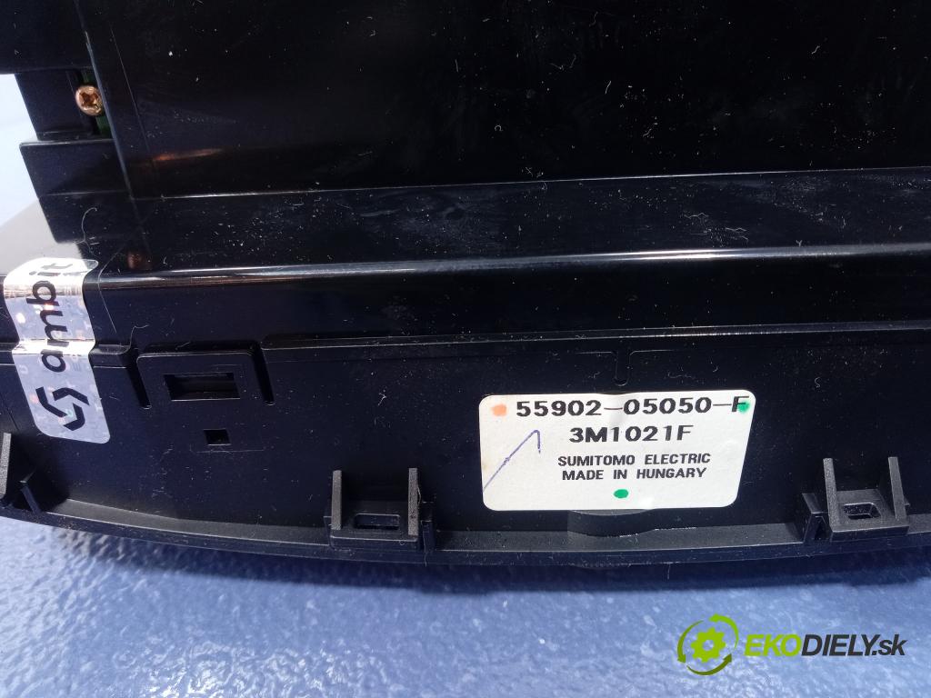 Toyota Avensis 2.0 sol 2004 Radio I Navigácia: 86120-05080