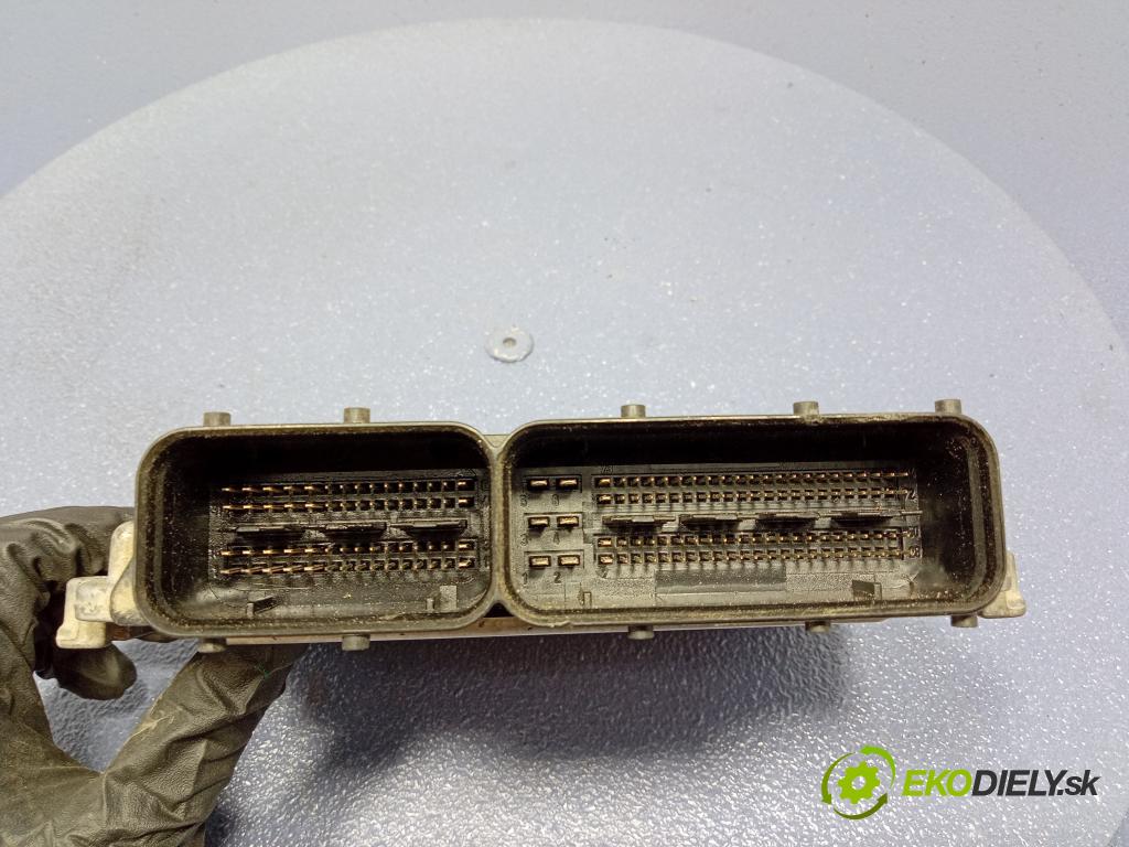 Kia Ceed 2009 riadiaca jednotka Motor: 39113-27710
