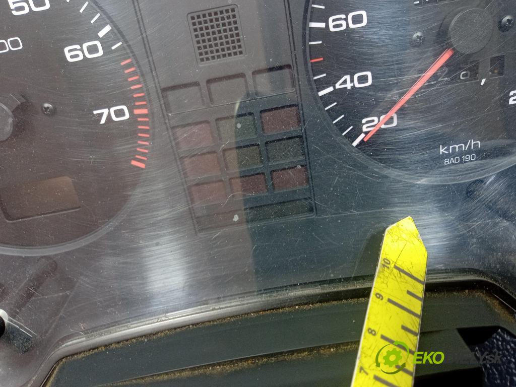 Audi 80 1992 prístrojovka/ budíky 893919067
