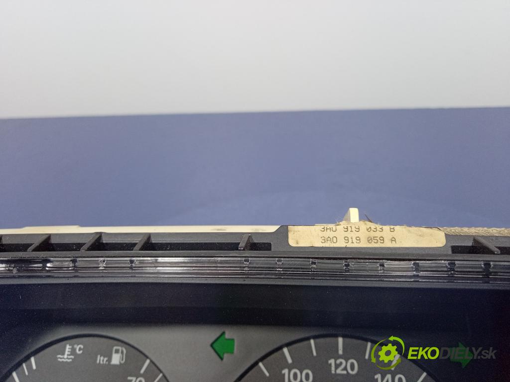 Vw Passat 1994 prístrojovka/ budíky 3A0919033B