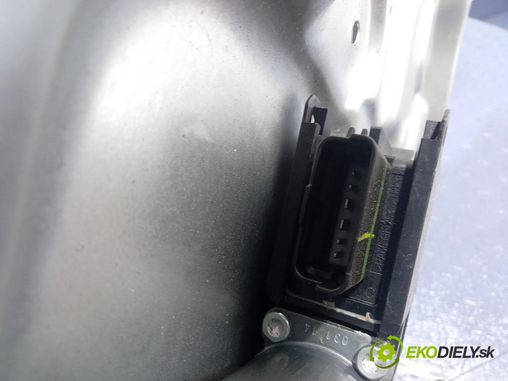 Kia Sorento 2014 mechanismus stahování Sklenka: před Levý: 01