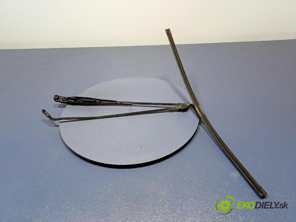 Citroen C1 2005 Rameno: Stierače: Predné 01