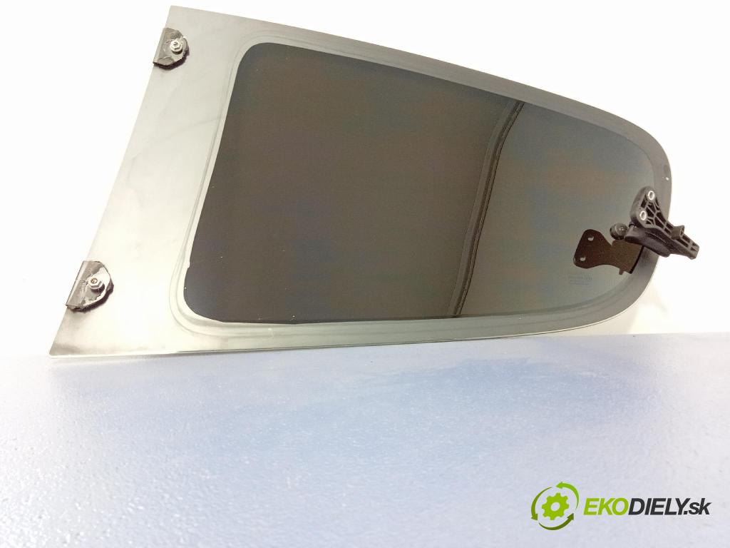 Citroen C1 2005 sklo dvere zad Prava: 01