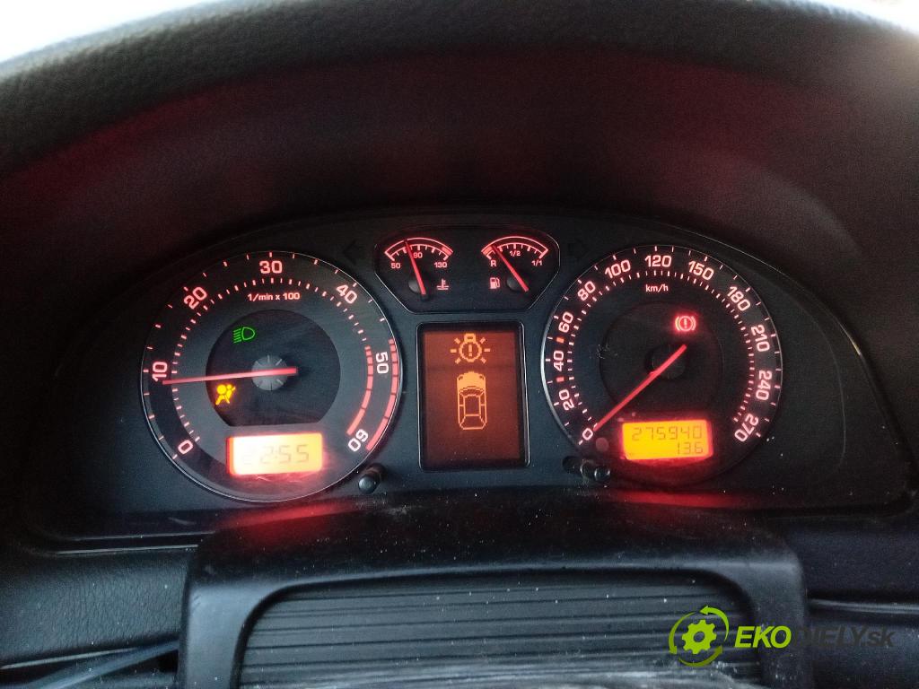 Skoda Superb 2004 prístrojovka/ budíky 3U0920841A