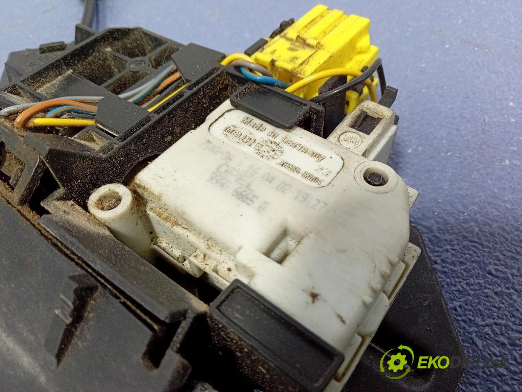 Opel Vectra 2002 zámek Klapky: kufr 09180104