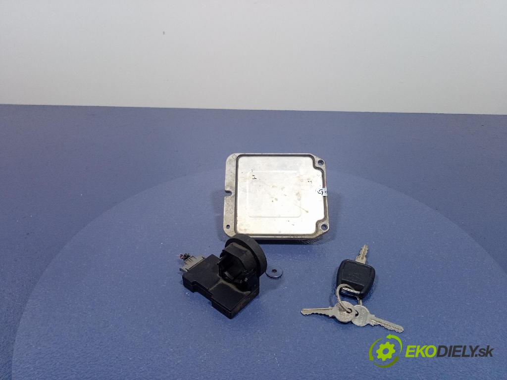 Opel Astra 1998 riadiaca jednotka Motor: 90560476