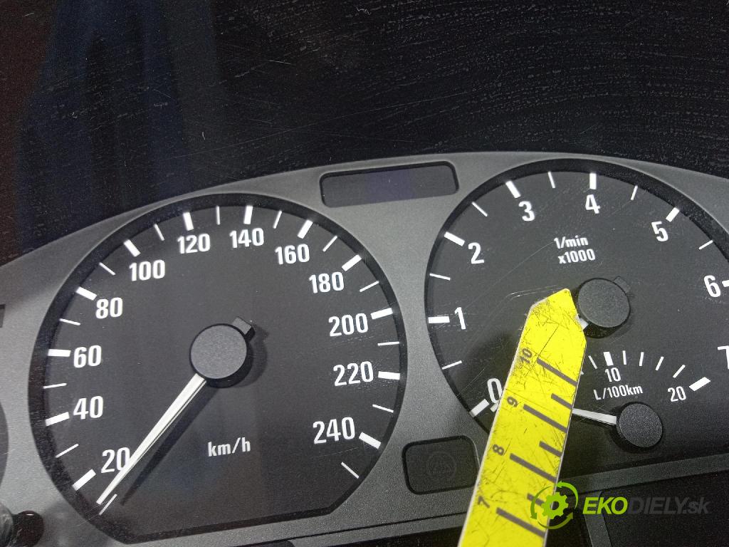 Bmw Seria 3 1999 prístrojovka/ budíky 8386092