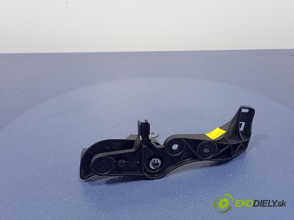 Bmw M2 2019 zámek masky: 7326365