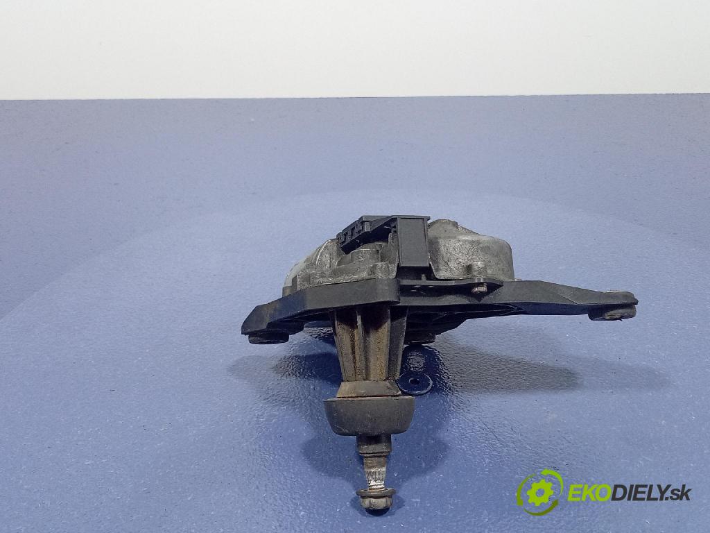 Nissan Primastar 2004 motorek Stěrače: Zad: 01