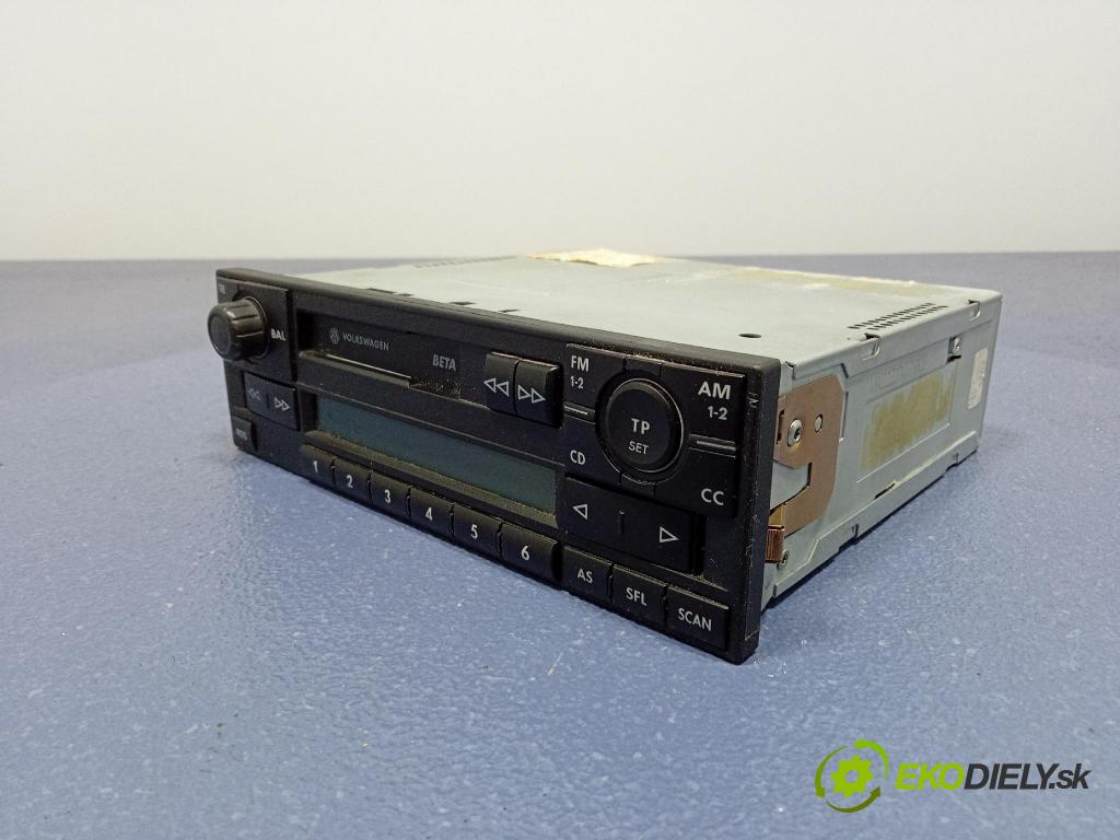 Vw Passat 2004 Radio I Navigácia: 01