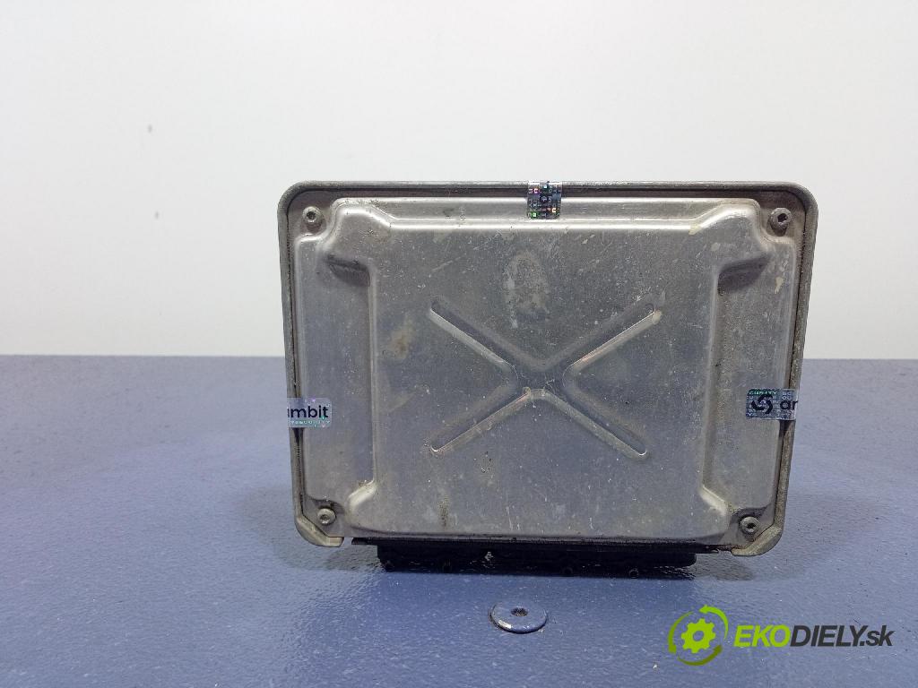 Fiat Panda 2008 riadiaca jednotka Motor: 51793113