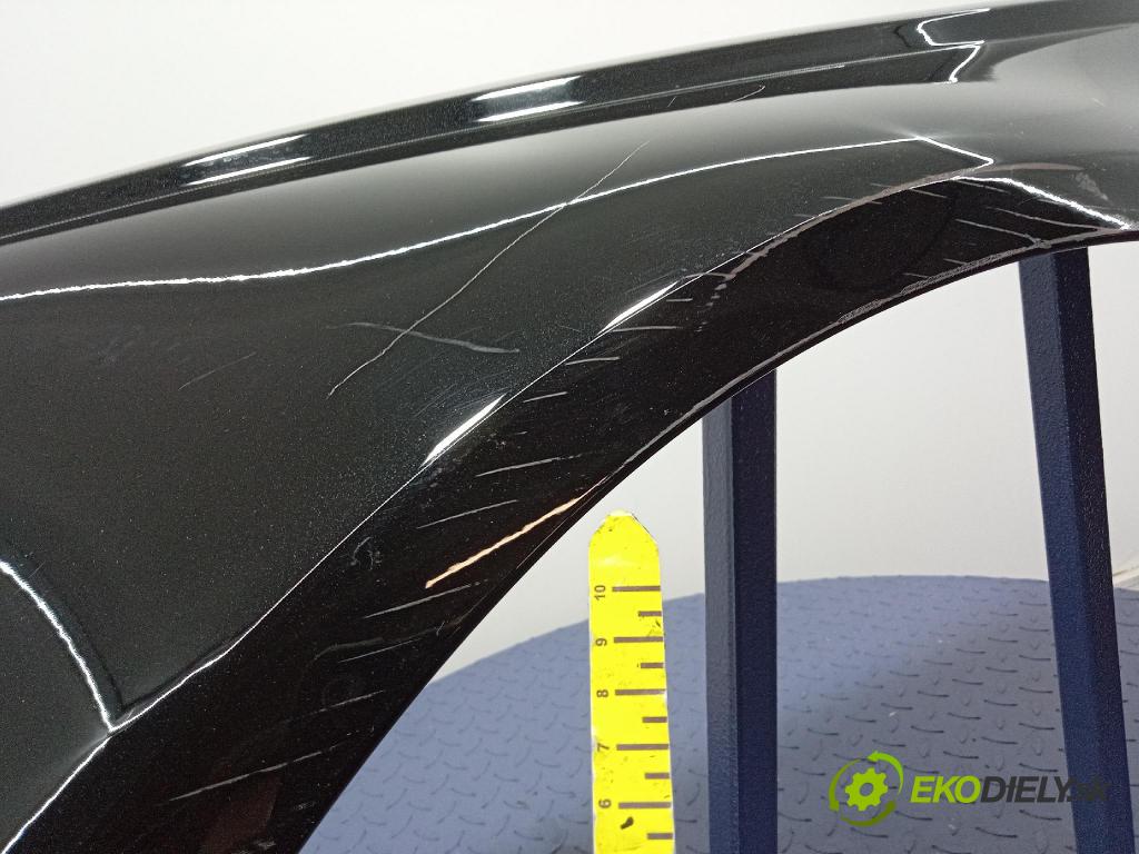 Audi A6 0 blatnik před Levý: 01