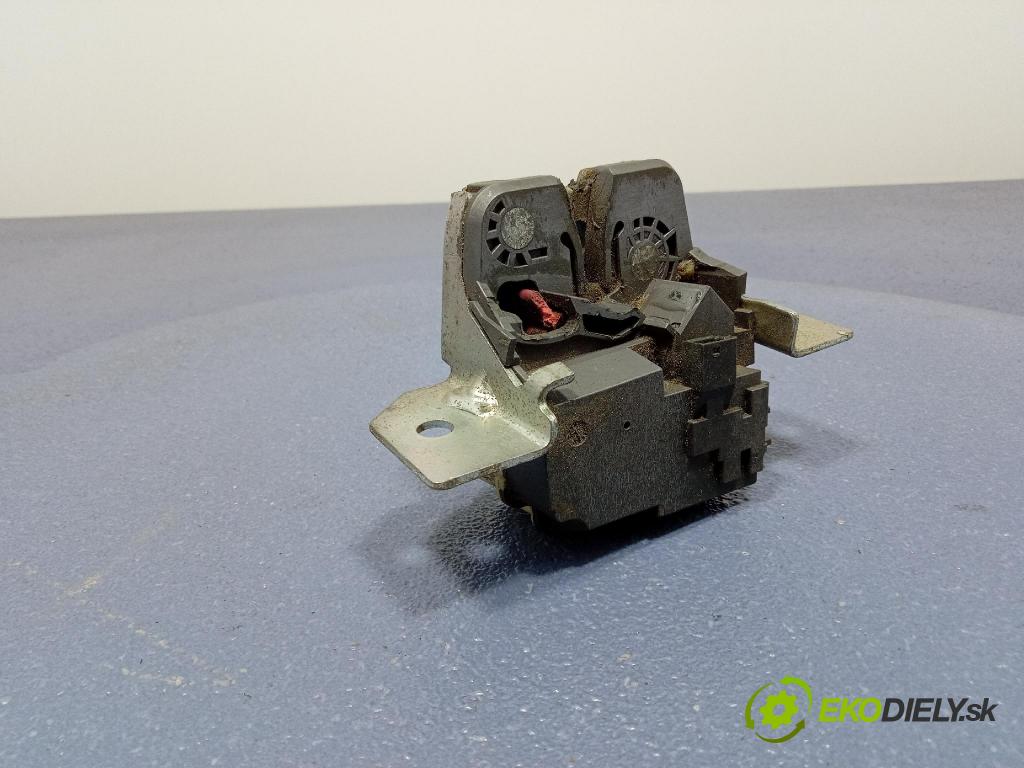 Mercedes A-klasa 2005 zámek Klapky: kufr A1697400036