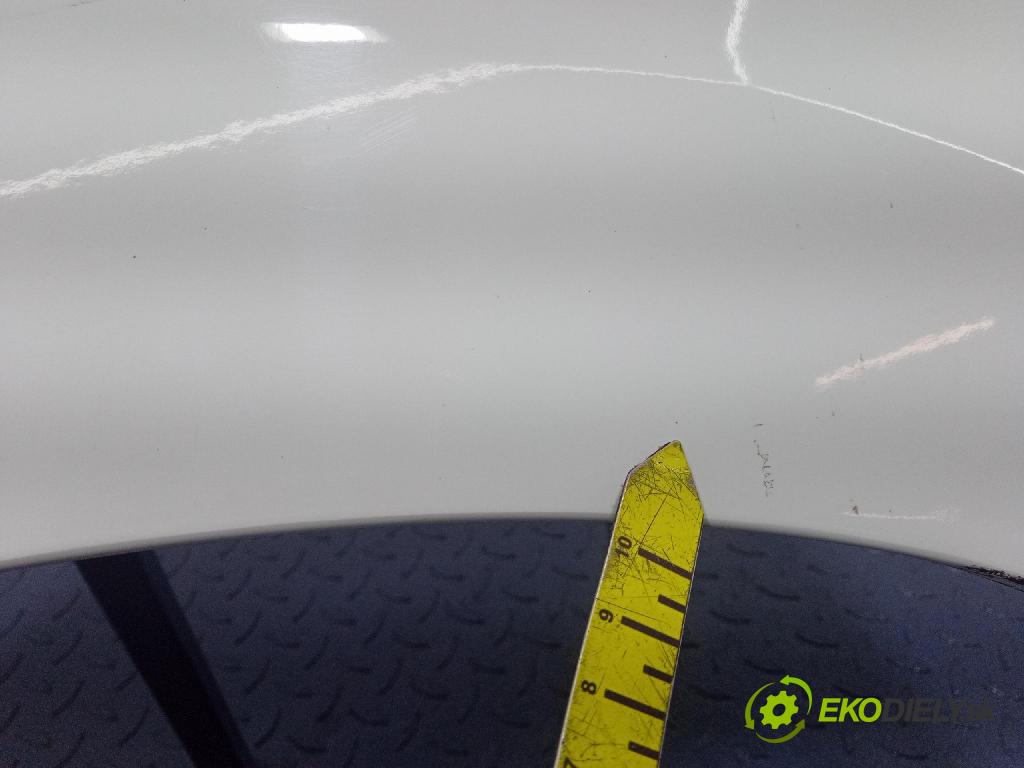 Suzuki Celerio 2015 blatnik před Levý: 01