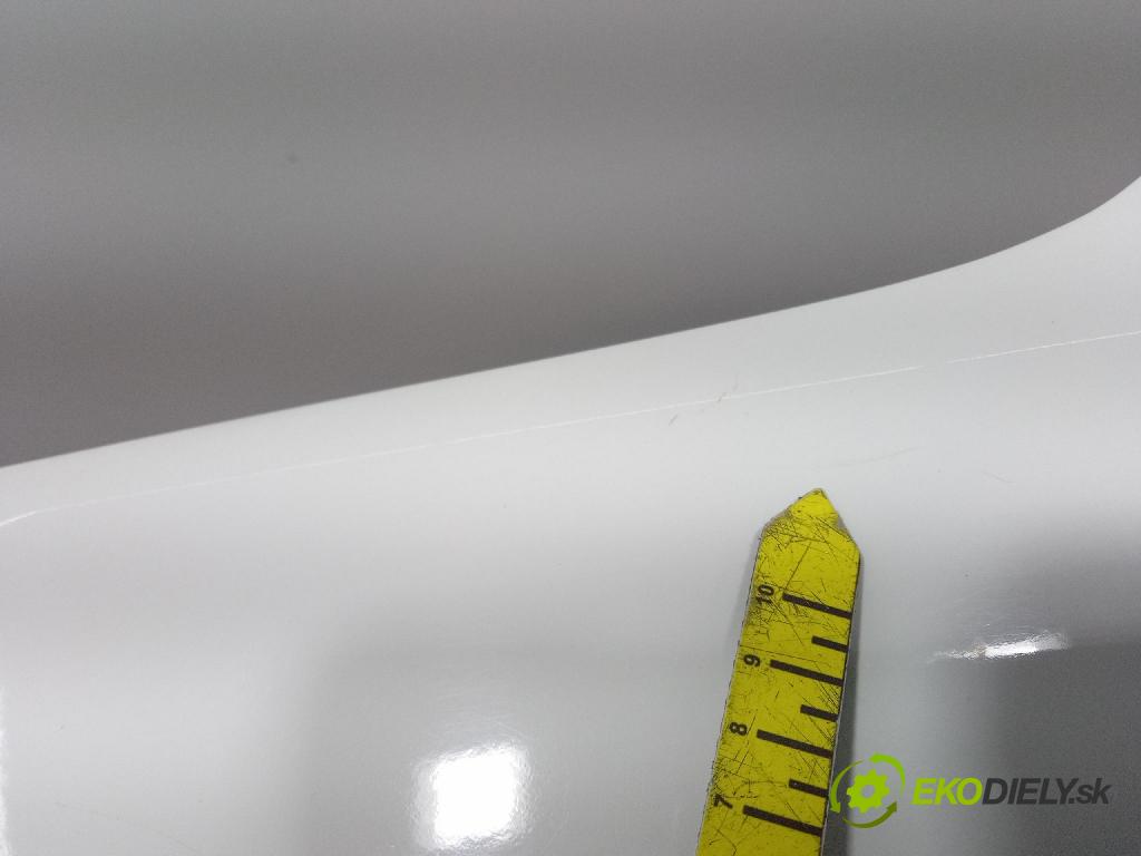 Suzuki Celerio 2015 blatnik před Levý: 01