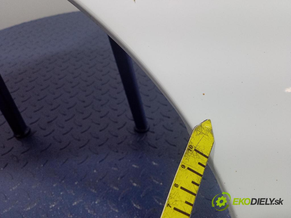 Suzuki Celerio 2015 blatnik před Levý: 01