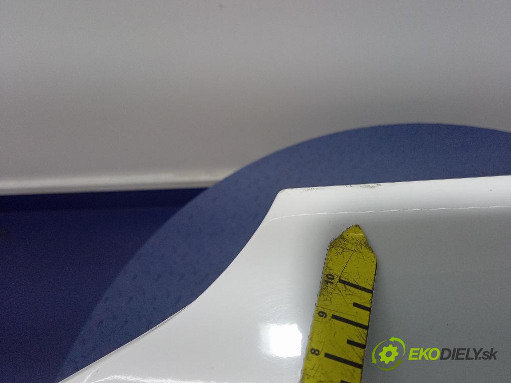 Suzuki Celerio 2015 blatnik před Levý: 01