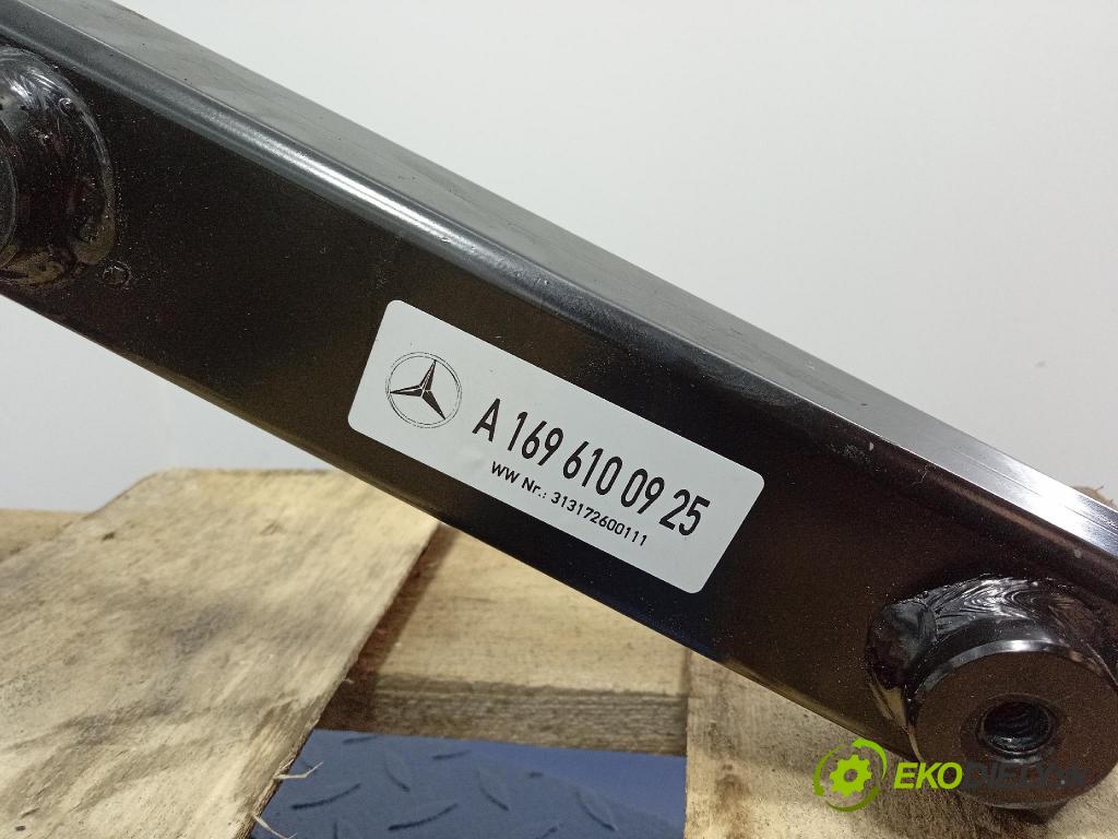 Mercedes A-klasa 2005 oko Do Přívěsy A1693100037