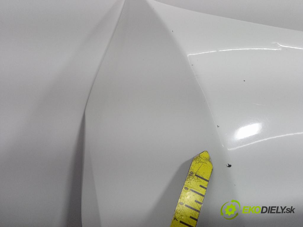 Suzuki Celerio 2015 nárazník Zad: 71811-84M0