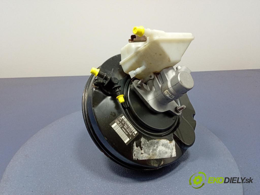 Citroen Ds5 2015 servo Brzdní: 9807840180