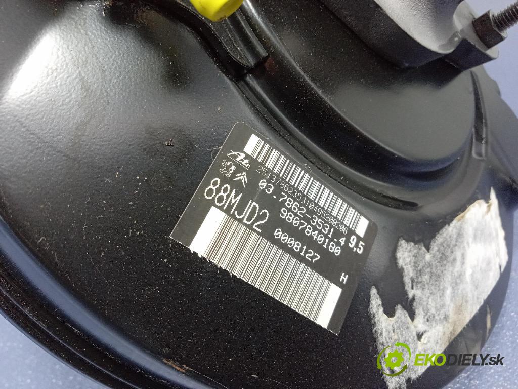 Citroen Ds5 2015 servo Brzdní: 9807840180