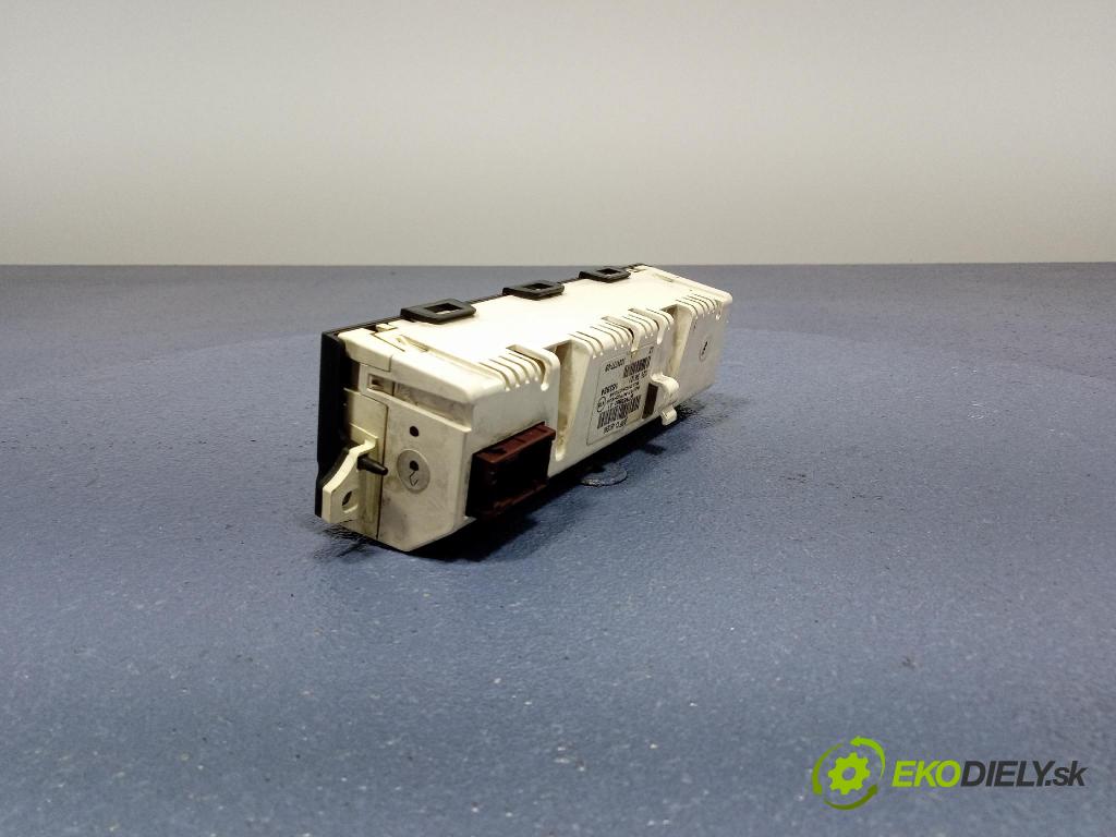 Citroen C5 2006 Zobrazit: Rádio: / GPS 9657882880