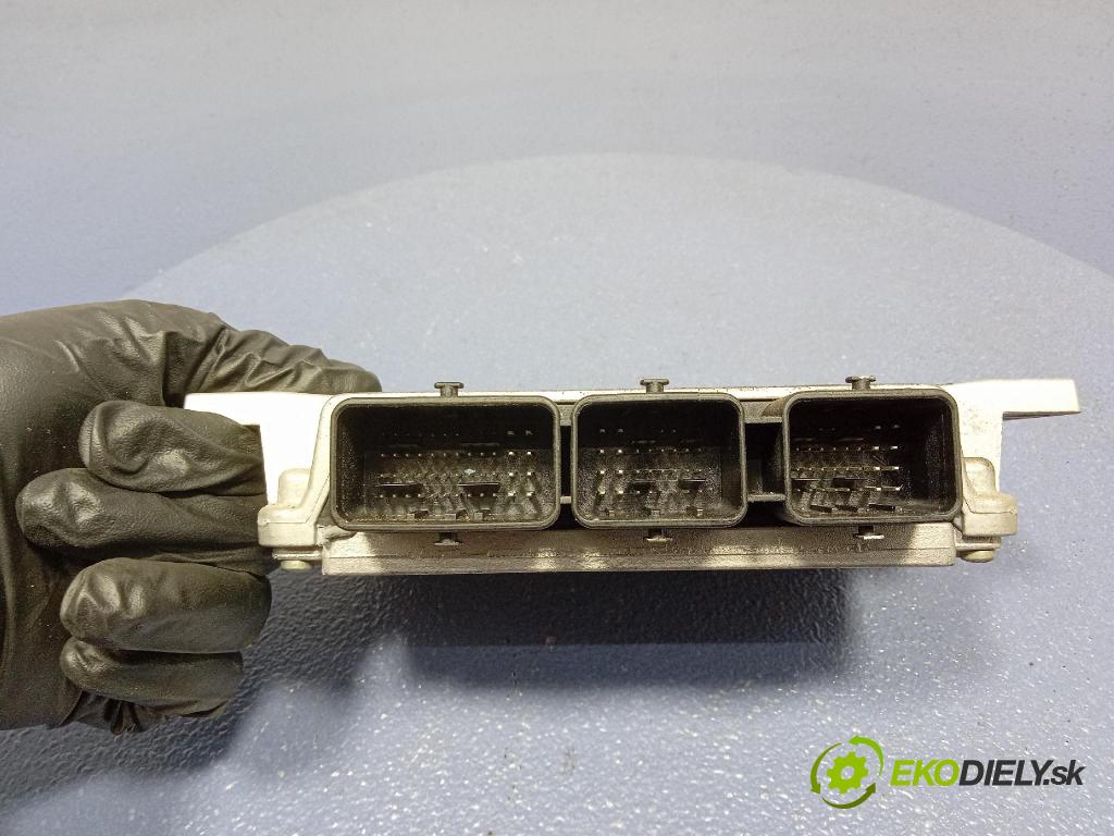 Citroen C5 2006 riadiaca jednotka Motor: 9659773880