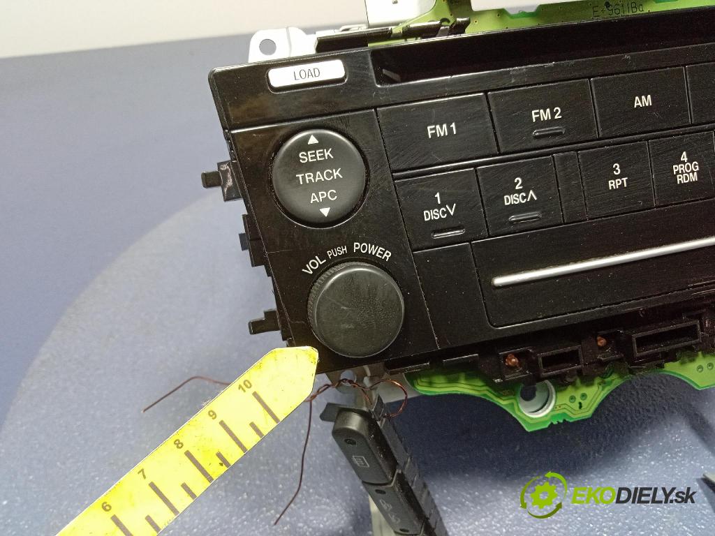 Mazda 6 2005 Radio I Navigácia: CQ-MM4570AK