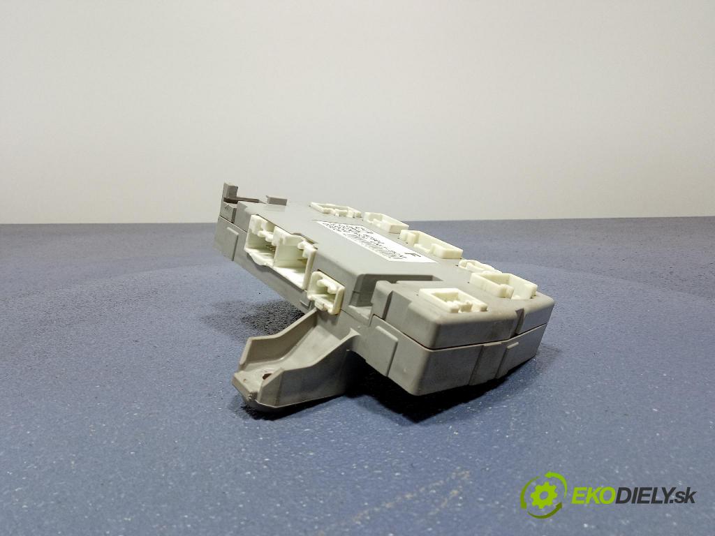 Mazda 6 2005 riadiaca jednotka Komfortu GR1N67560