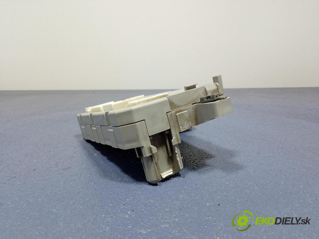 Mazda 6 2005 riadiaca jednotka Komfortu GR1N67560