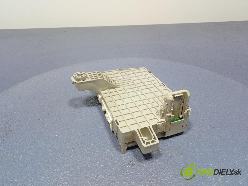 Mazda 6 2005 riadiaca jednotka Komfortu GR1N67560