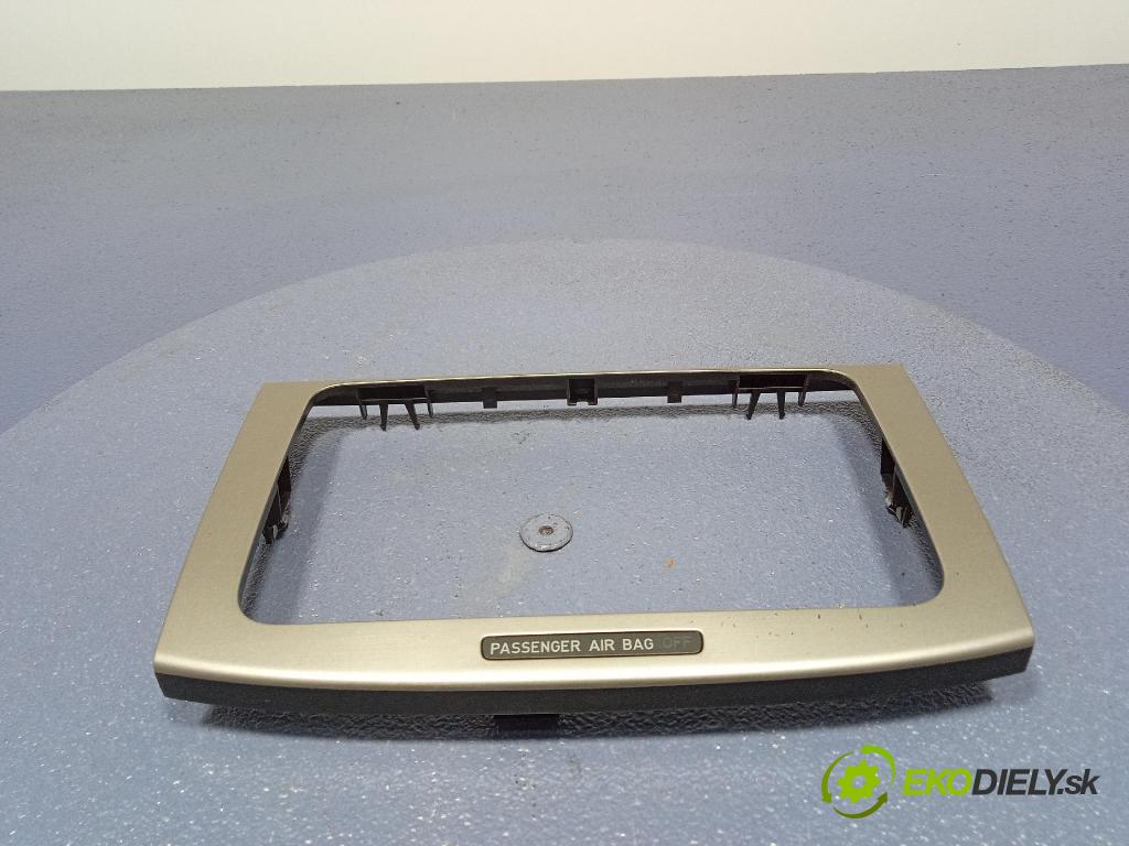 Volkswagen Passat 2009 Radio I Navigácia: AVIC-F9110BT