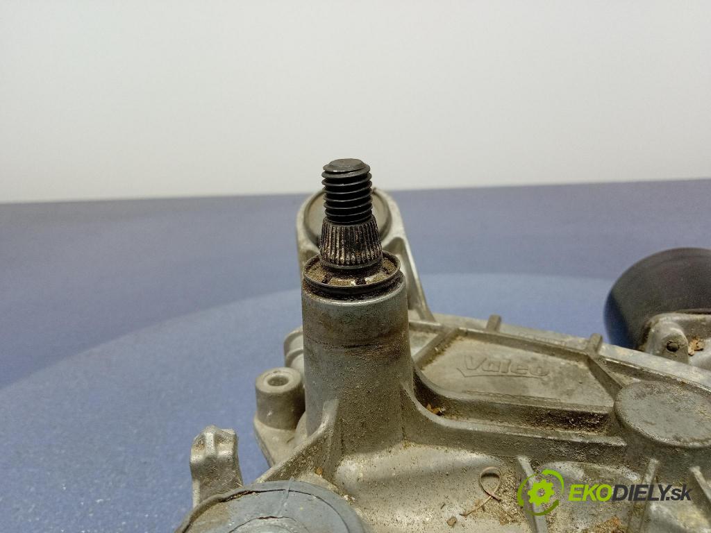 Citroen Ds5 2015 mechanizmus motor: Stierače: Predné 9686934280