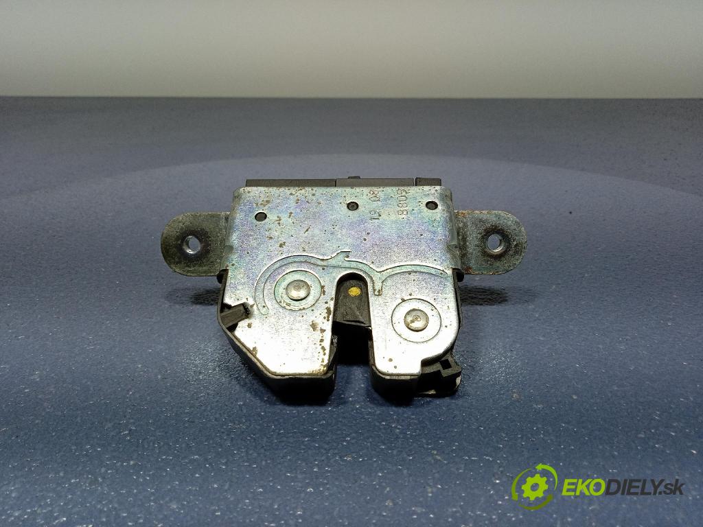 Ford Ka 2008 zámek Klapky: kufr 51809766