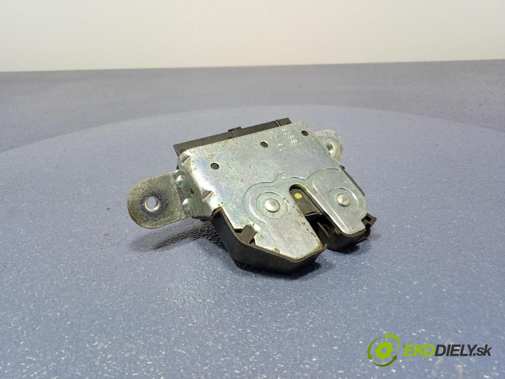 Ford Ka 2008 zámek Klapky: kufr 51809766