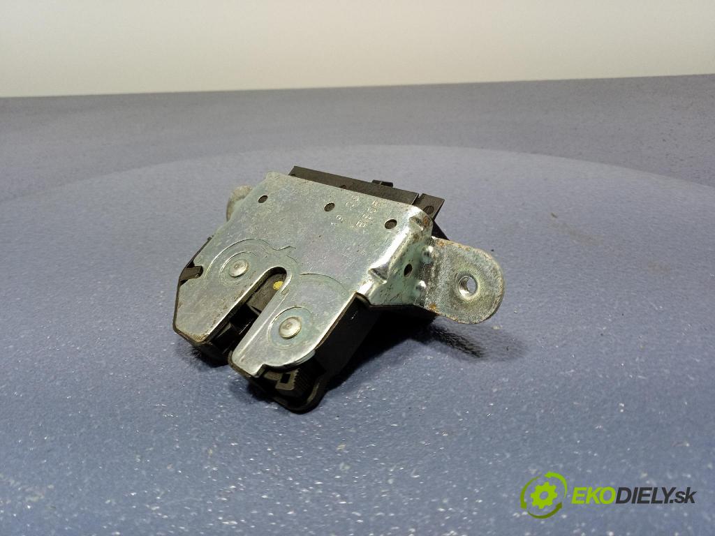 Ford Ka 2008 zámek Klapky: kufr 51809766