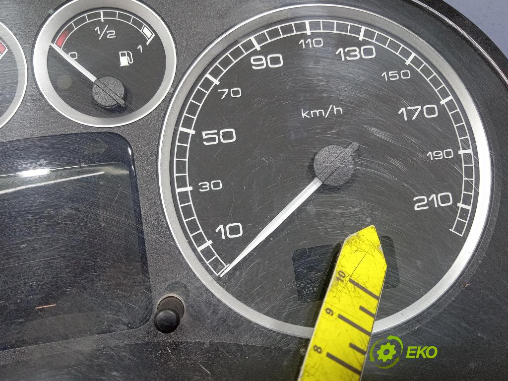Peugeot 307 2005 prístrojovka/ budíky 9655476380