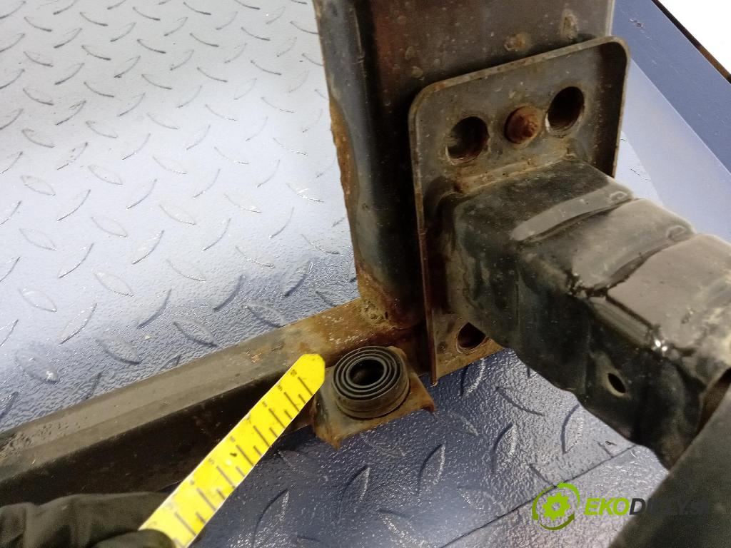 Ford Ka 2008 výztuha Čelní / stěna Přední 01