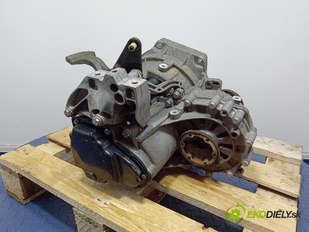 Vw Golf 2011 prevodovka Manualna LHW