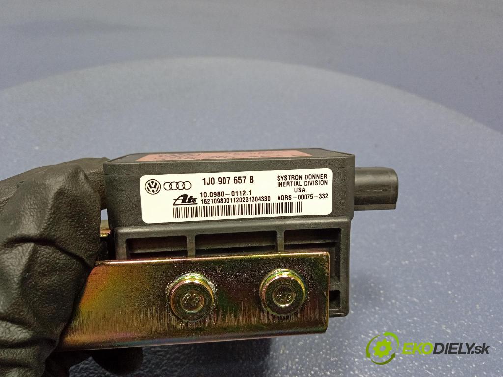 Volkswagen Golf tdi 2001 snímač ESP. 1J0907657B