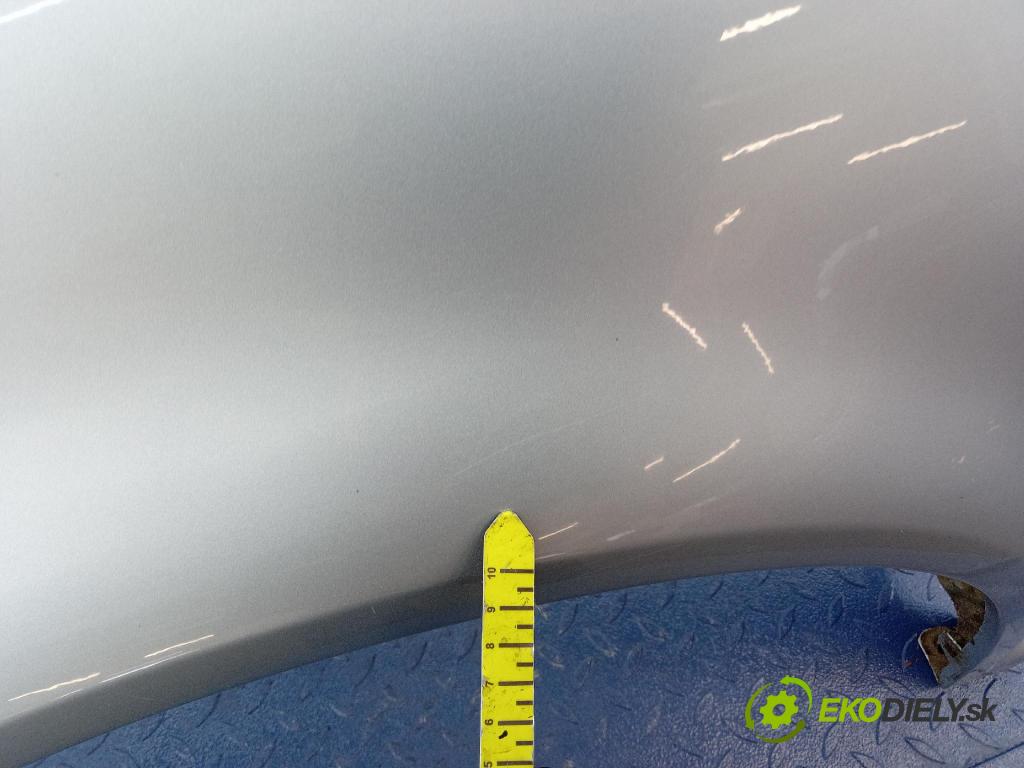 Volkswagen Golf tdi 2001 blatnik před Levý: 01