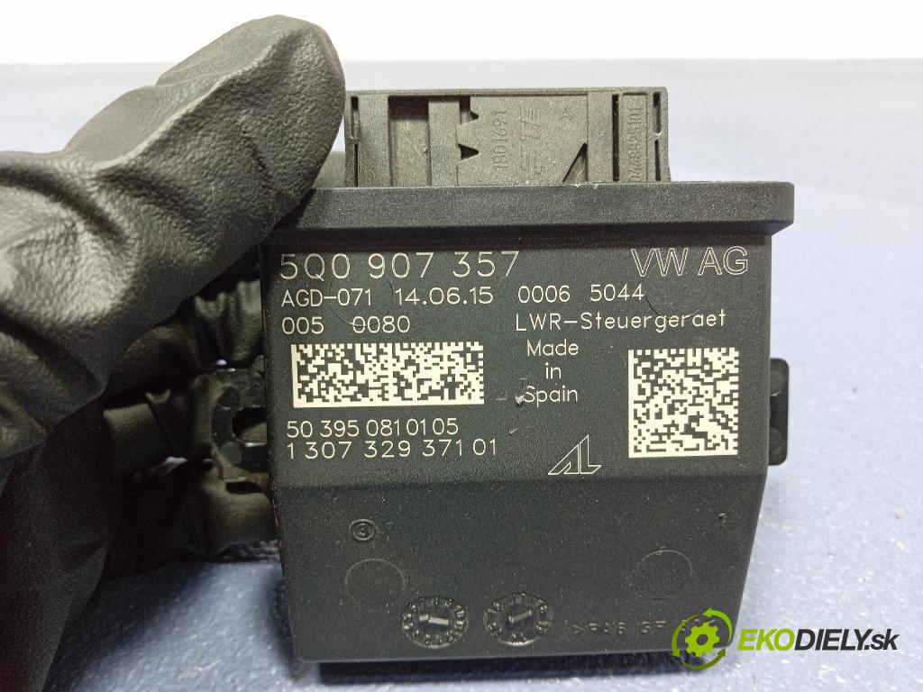Seat Leon 2015 riadiaca jednotka 5Q0907357