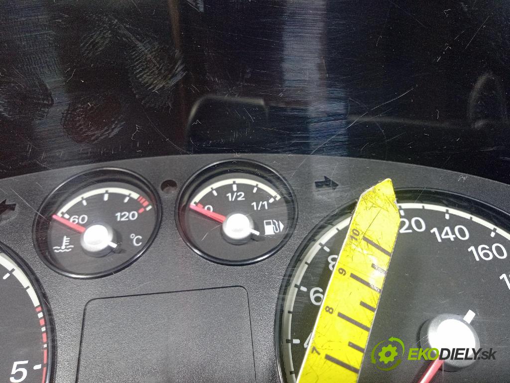 Ford Focus 2005 prístrojovka/ budíky 3M5F-10A855-A