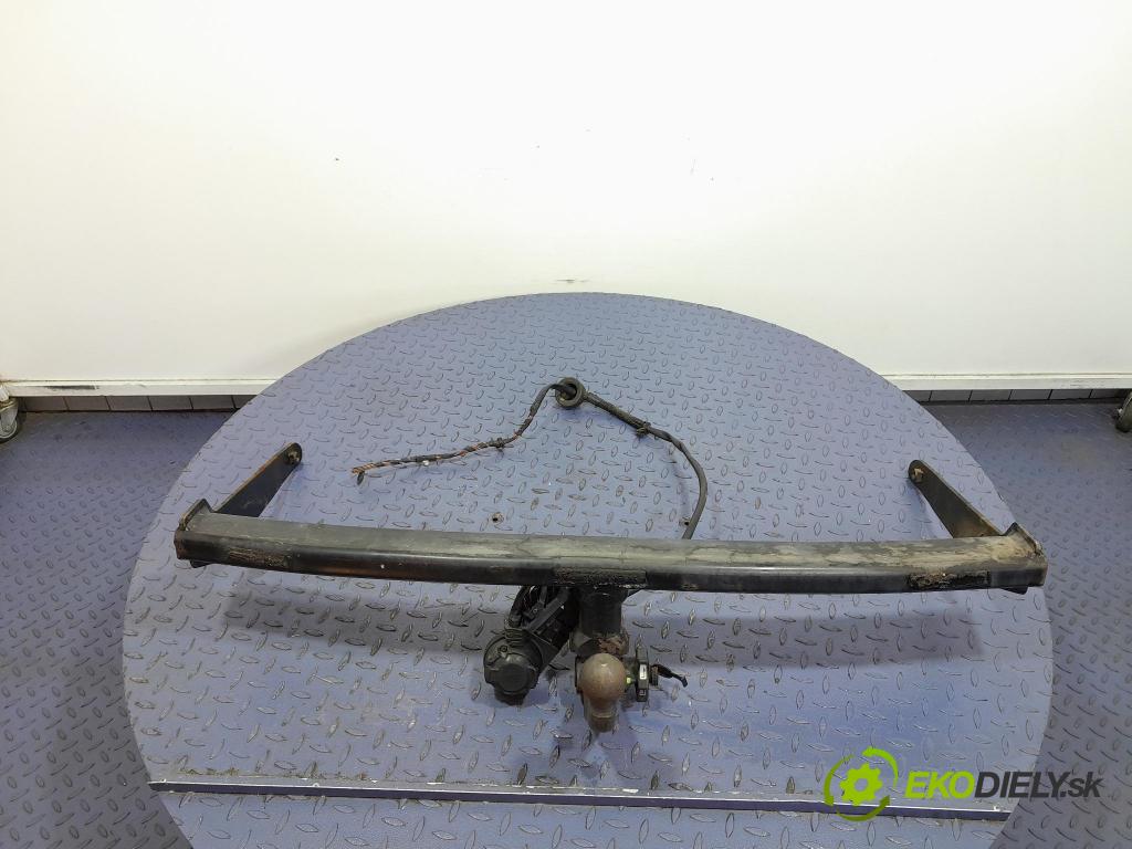 Vw Passat 2008 oko Do Přívěsy 3C0803881D