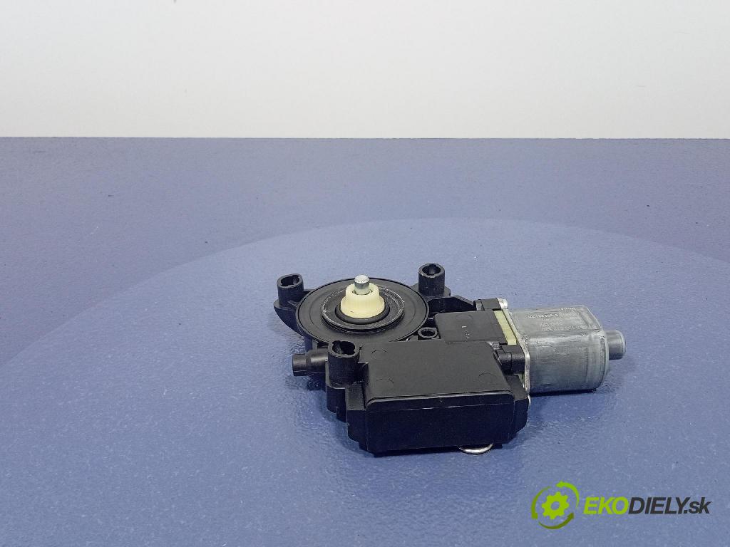 Vw Polo 2016 mechanismus stahování Sklenka: před v pravo: 6R0959802DL