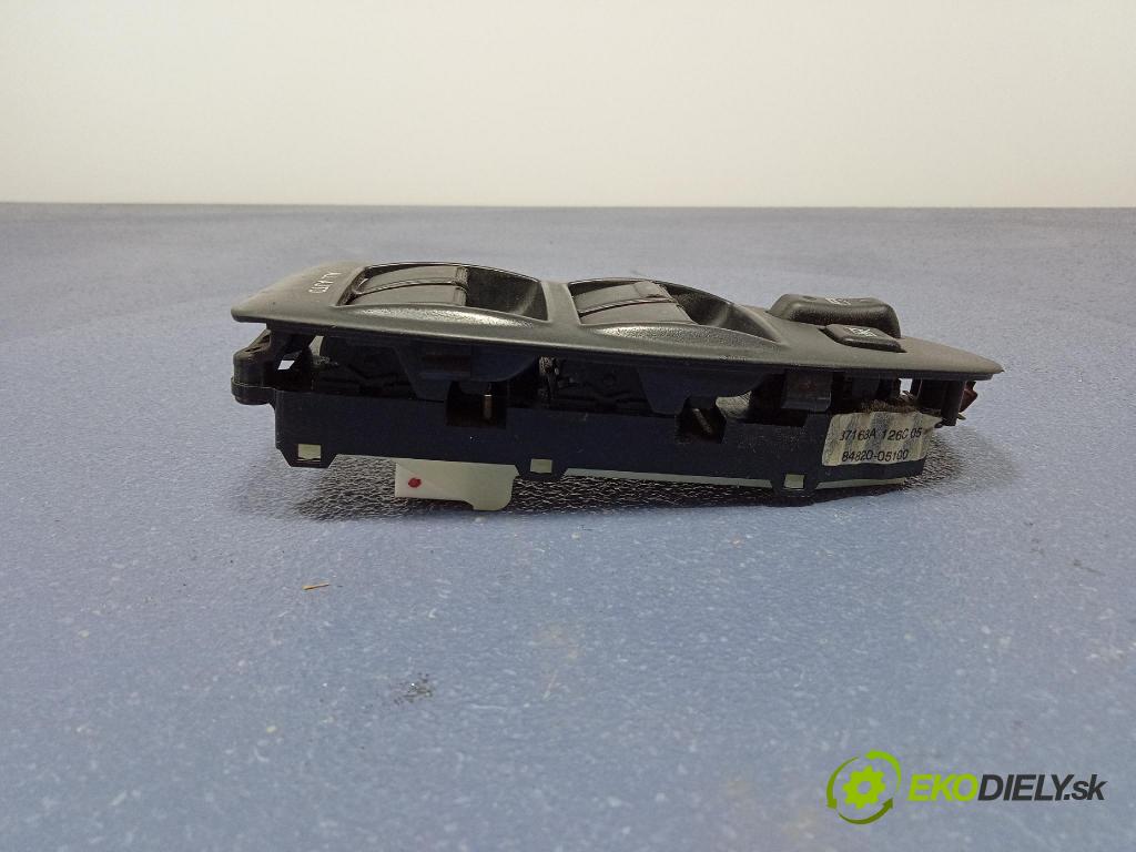 Toyota Avensis 2005 prepínač Okná: 84820-05100