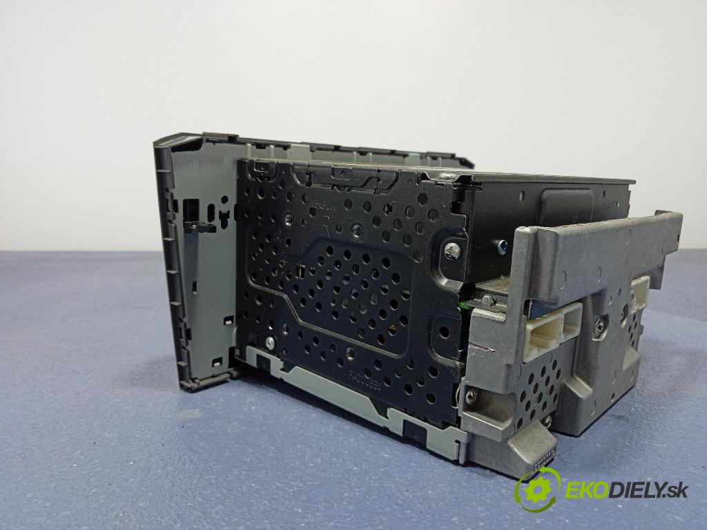 Toyota Avensis 2005 Radio I Navigácia: 86120-05081