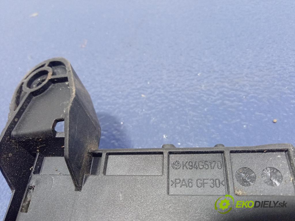 Audi A6 2012 skrinka Poistky: 4G0937517