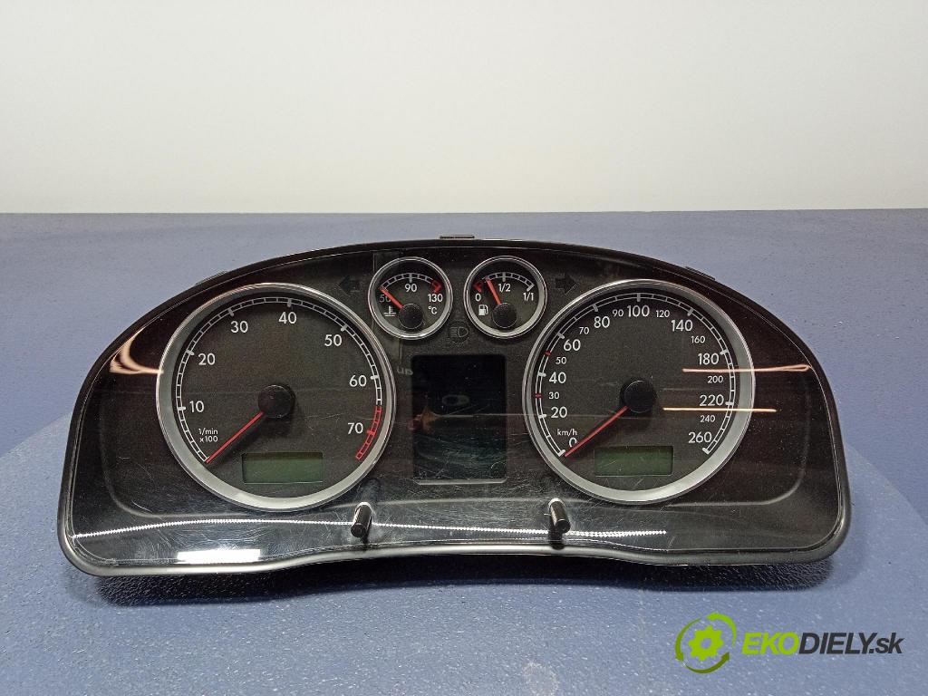 Volkswagen Passat 2005 prístrojovka/ budíky 3B0920849