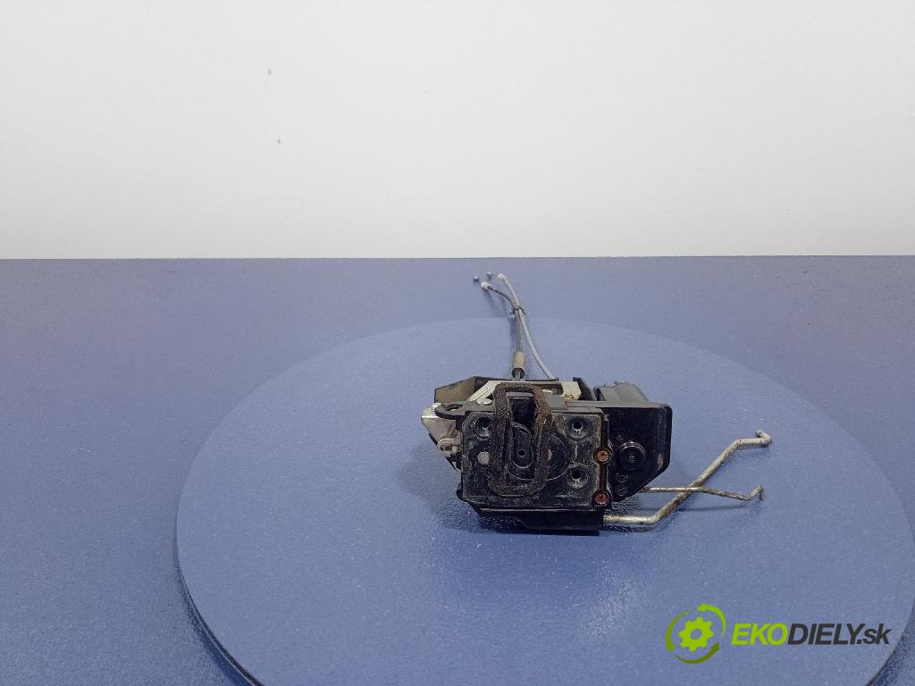 Hyundai I10 2008 zámek dveře před v pravo: 01